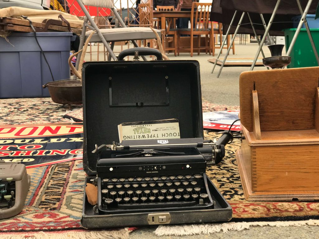 Alameda Flea Market