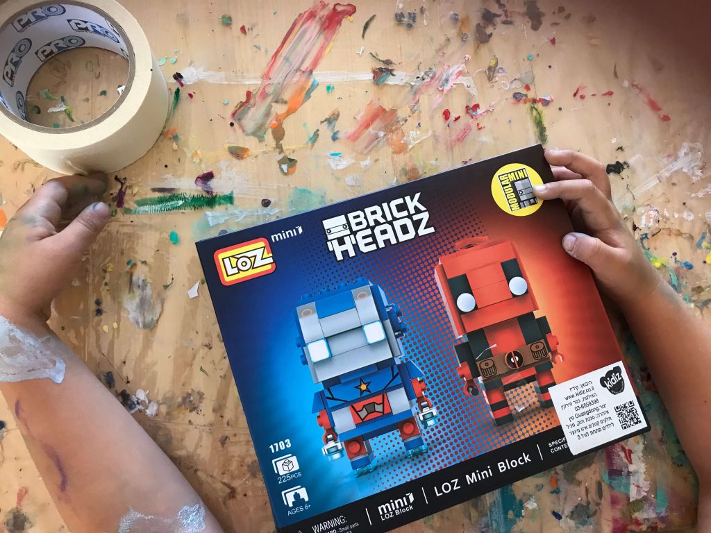 Recycled box canvas DIY