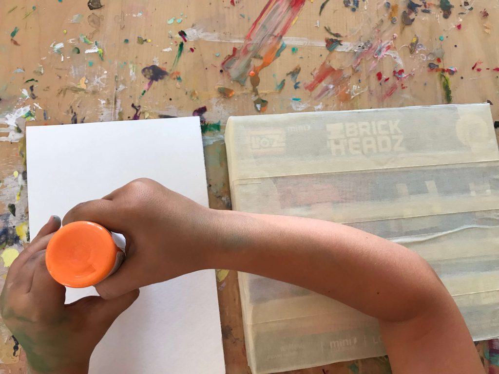 Recycled box canvas DIY