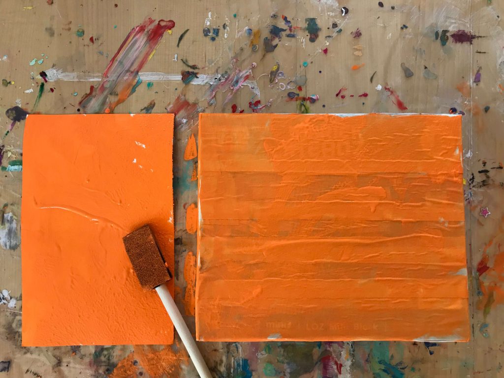 Recycled box canvas DIY