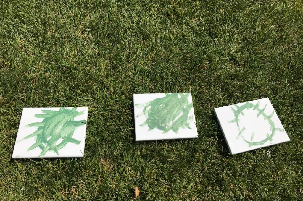 Recycled box canvas DIY