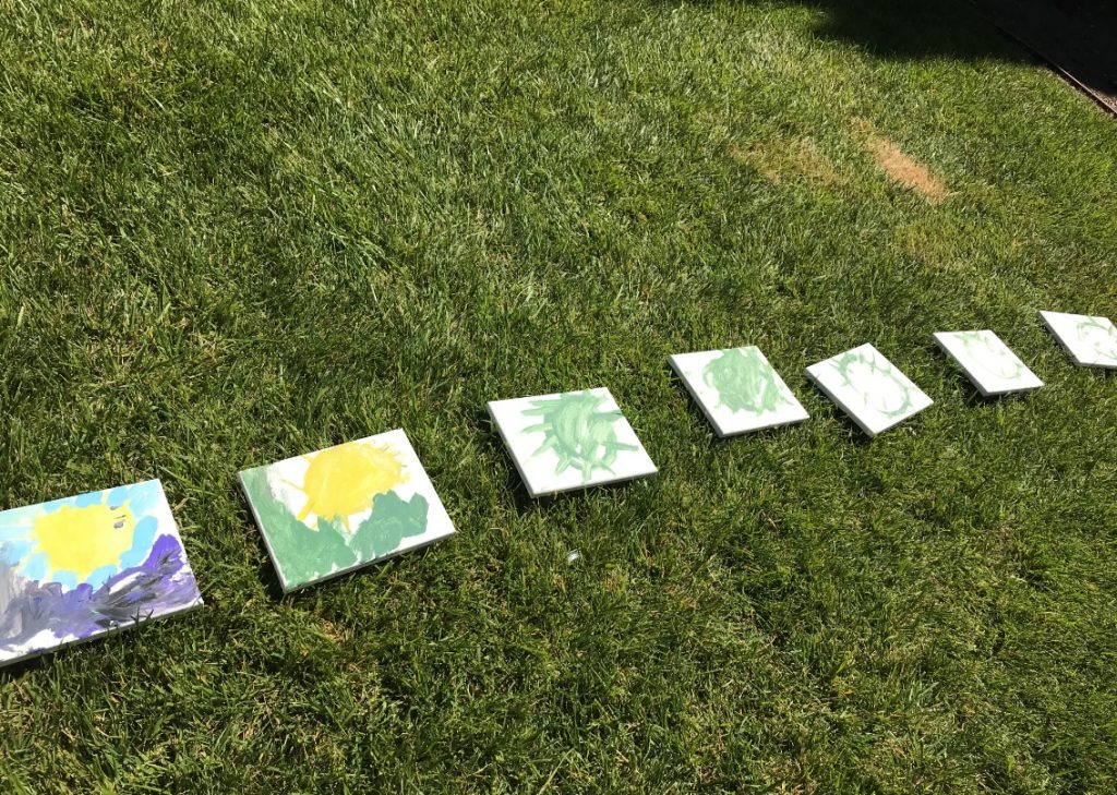 Recycled box canvas DIY